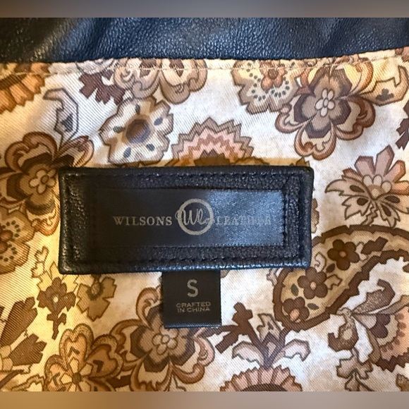 Wilson’s Leather Brand Leather Studded Vest with Floral Embroidery - Picture 8 of 9